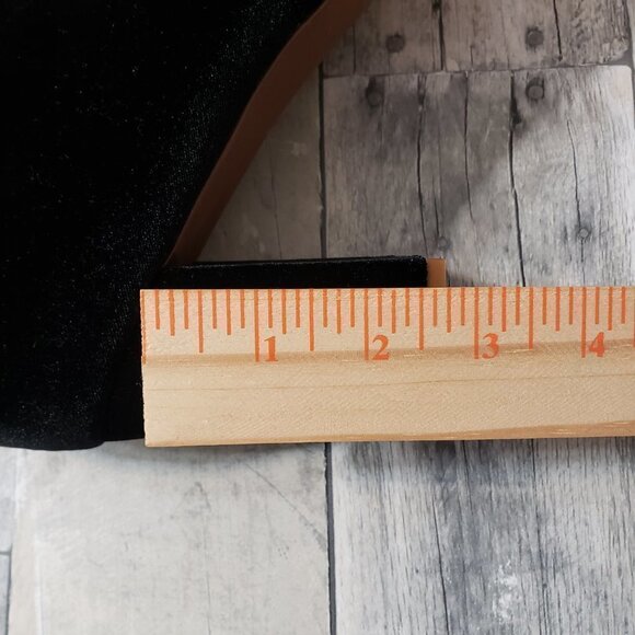 NWT - Smash Shoes Women's Rocco Chunky Heels Ankle Boots in Black Velveteen - Picture 5 of 6